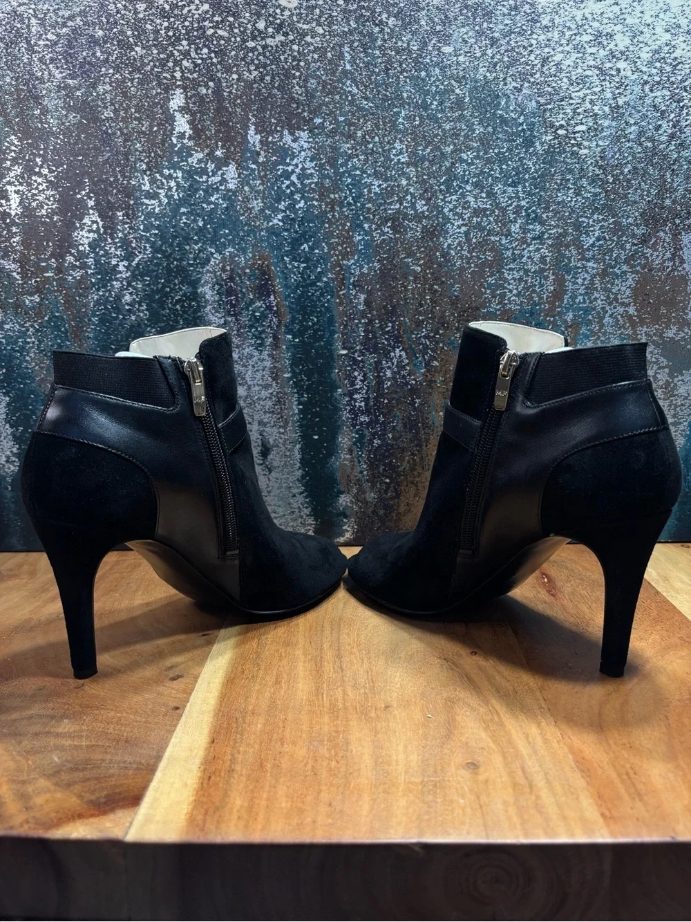Marc Fisher Quiet Luxury Shimmee Black Suede Peep‎ Toe Booties 9M